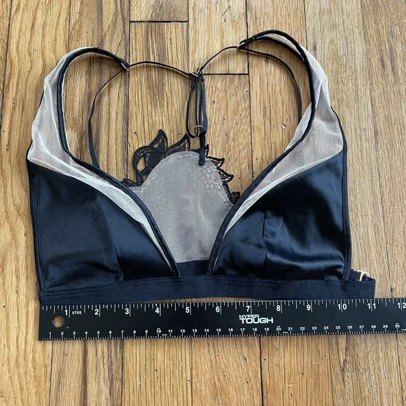 Victoria's Secret Small Black Sheer Mesh Lace Satin Bralette Wireless Unpadded - Picture 6 of 7